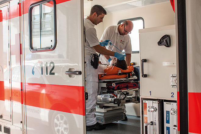 Rettungskräfte des DRK-Kreisverbands Bitburg bei einer Übung